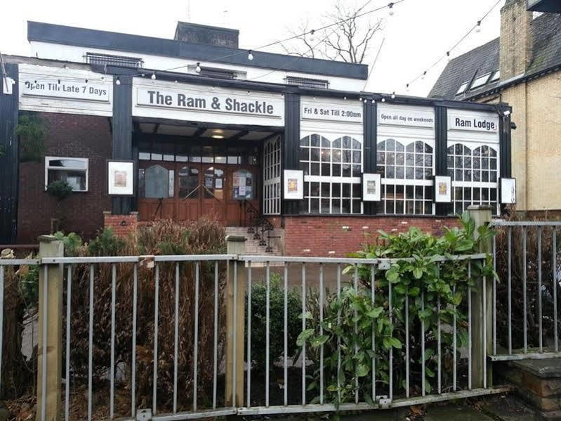 The Rams Lodge - Manchester — Photos 3